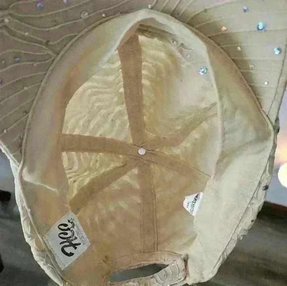 Hollywood color company HCC womans Baseball cap khaki/light yellow color NWT. - Picture 6 of 8